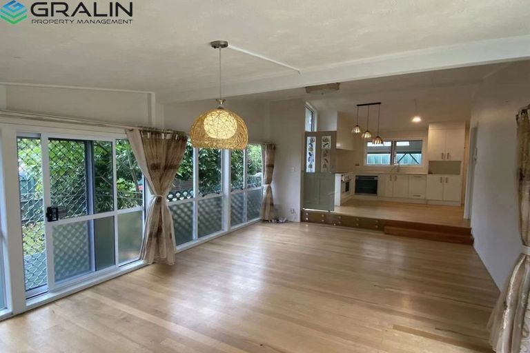 Photo of property in 9 Stanaway Street, Hillcrest, Auckland, 0627