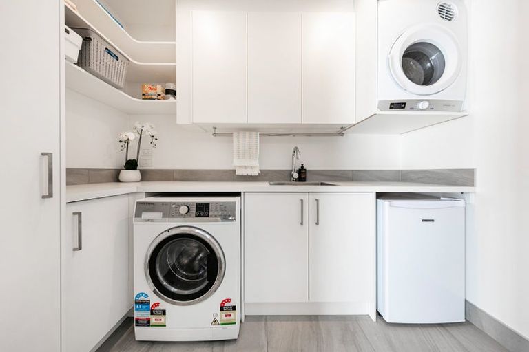 Photo of property in 3 Airmens Lane, Hobsonville, Auckland, 0616