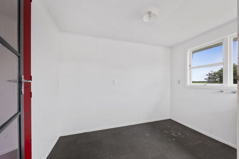 Photo of property in 50 Ramanui Avenue, Hawera, 4610
