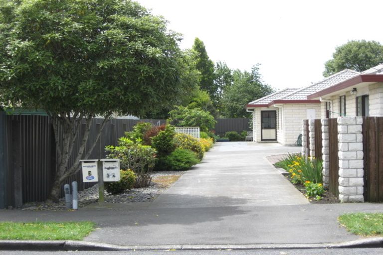 Photo of property in 2/3 Arran Crescent, Woolston, Christchurch, 8062