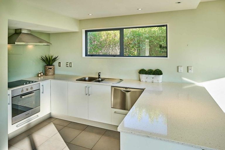 Photo of property in 10 Pukerua Beach Road, Pukerua Bay, 5026