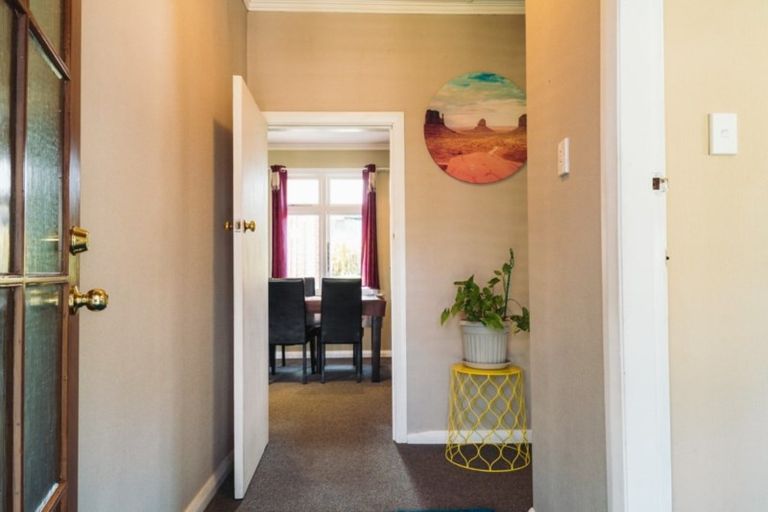 Photo of property in 16 Frasers Road, Glenross, Dunedin, 9011