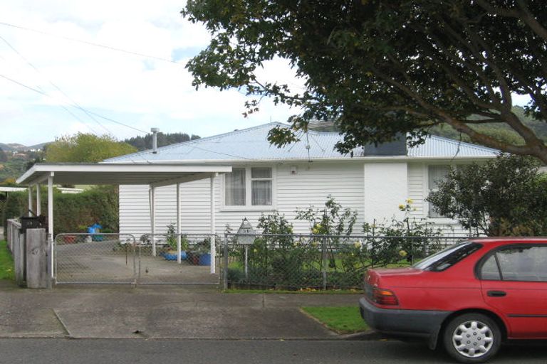 Photo of property in 31 Foster Street, Taita, Lower Hutt, 5011