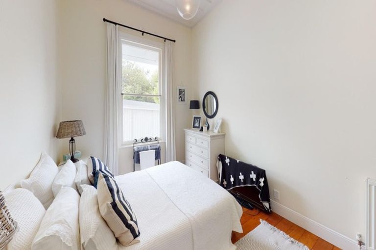 Photo of property in 24 Brassey Road, Saint Johns Hill, Whanganui, 4500