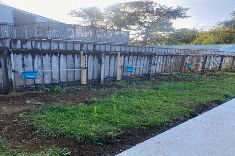 Photo of property in 40a-b Belt Road, Moturoa, New Plymouth, 4310