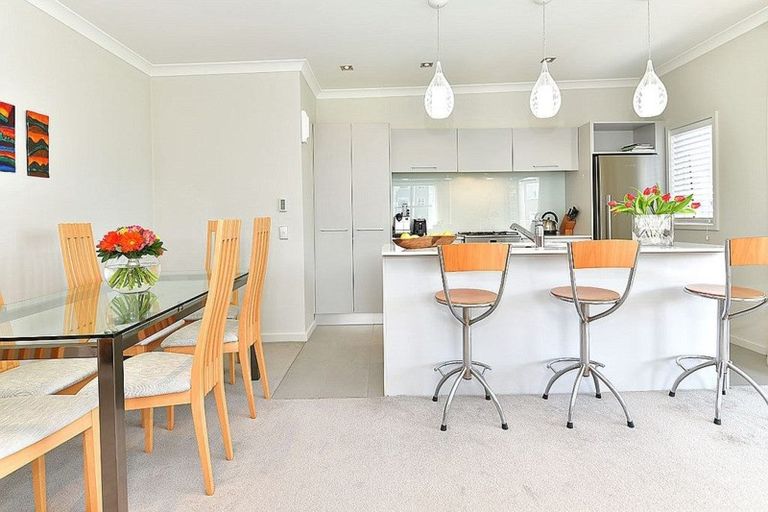 Photo of property in 54 Parkside Drive, Orewa, 0931