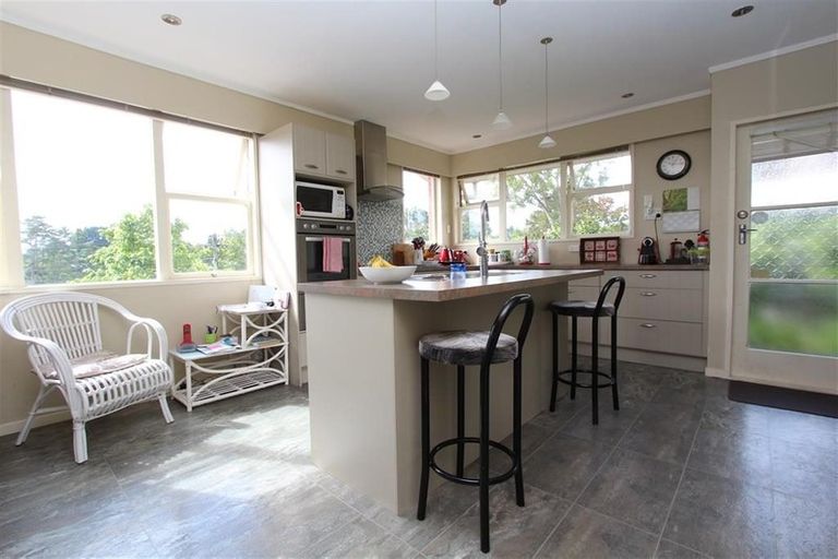 Photo of property in 35 Acacia Crescent, Glenview, Hamilton, 3206