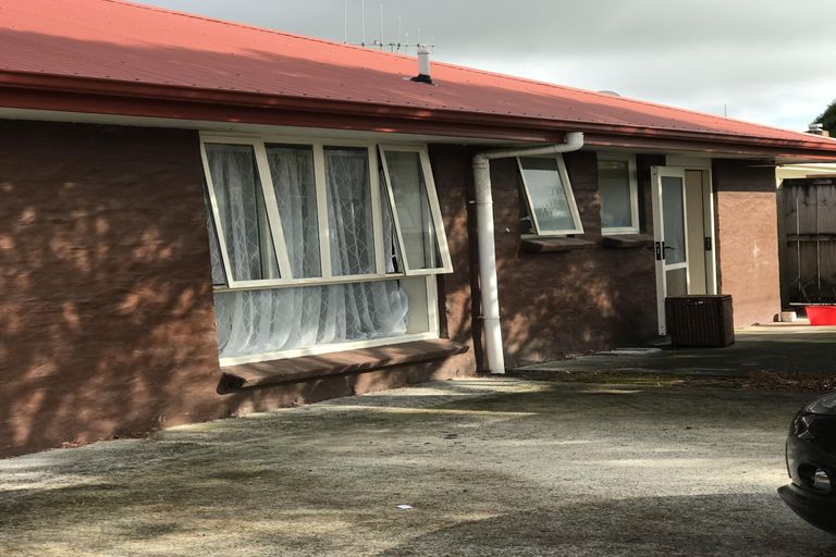 Photo of property in 2a Snead Place, Hamilton East, Hamilton, 3216