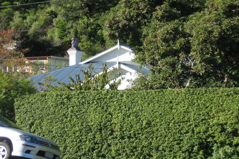 Photo of property in 305 Muritai Road, Eastbourne, Lower Hutt, 5013