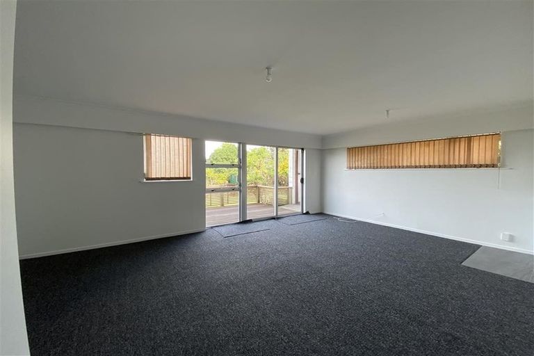 Photo of property in 3 The Crest, Sunnyhills, Auckland, 2010
