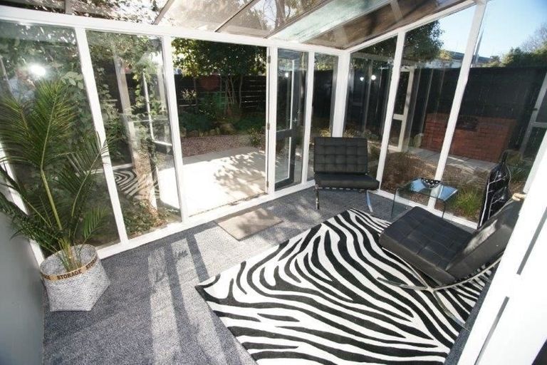 Photo of property in 1/43 Fendalton Road, Fendalton, Christchurch, 8014