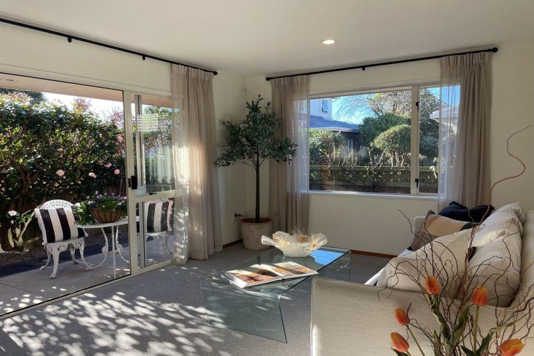 Photo of property in 83a Main Road, Redcliffs, Christchurch, 8081