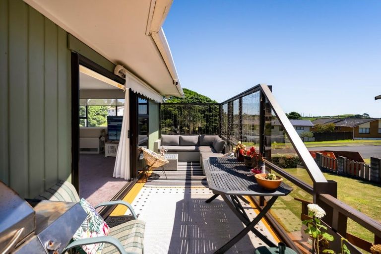 Photo of property in 4 Bronte Place, Whalers Gate, New Plymouth, 4310