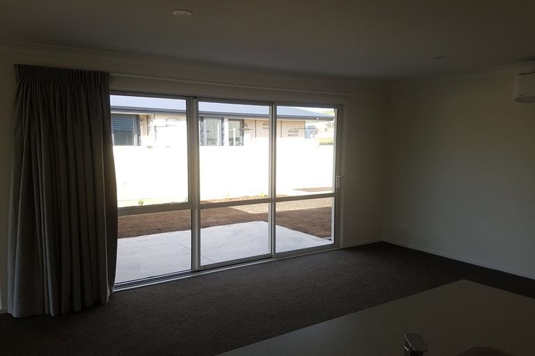 Photo of property in 37 Hass Drive, Ohauiti, Tauranga, 3112