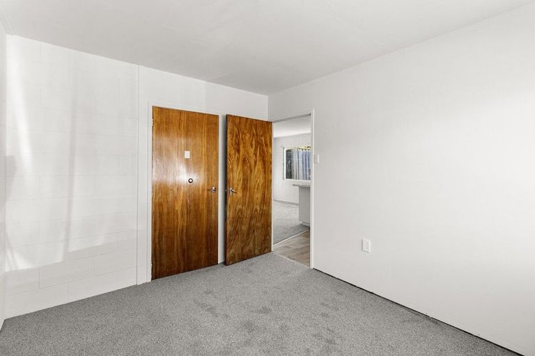 Photo of property in 2/124 Ngamotu Road, Spotswood, New Plymouth, 4310