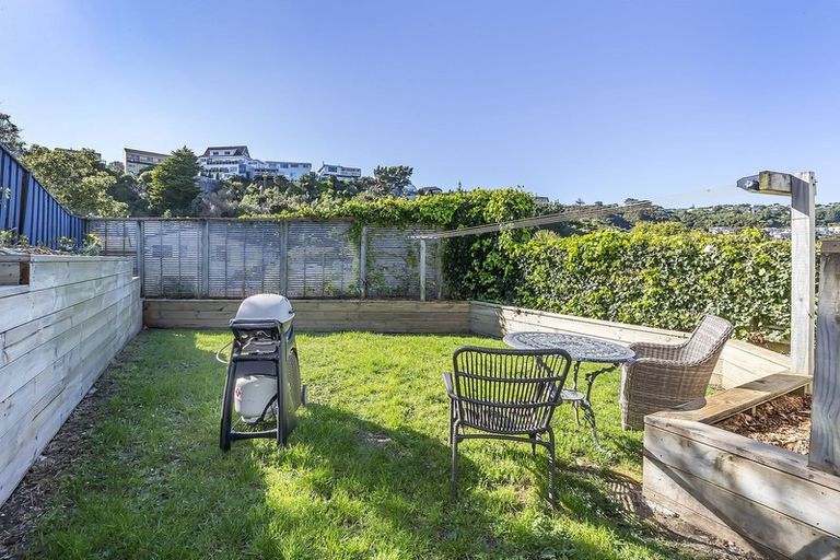 Photo of property in 2 Eskdale Road, Papakowhai, Porirua, 5024