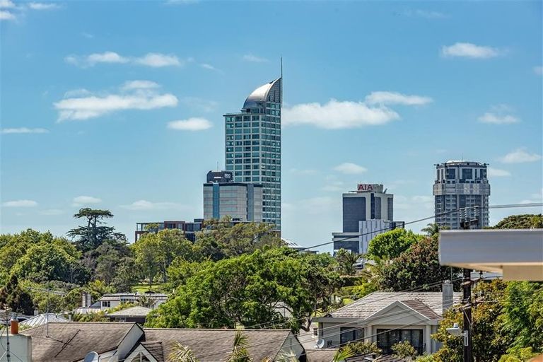 Photo of property in 2/14 Rangitira Avenue, Takapuna, Auckland, 0622