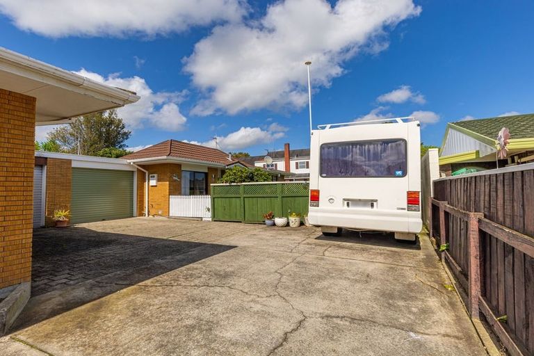 Photo of property in 50b Highbury Drive, Levin, 5510