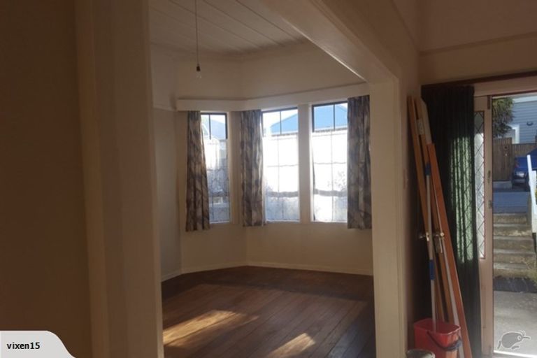 Photo of property in 11 Selwyn Road, Hospital Hill, Napier, 4110