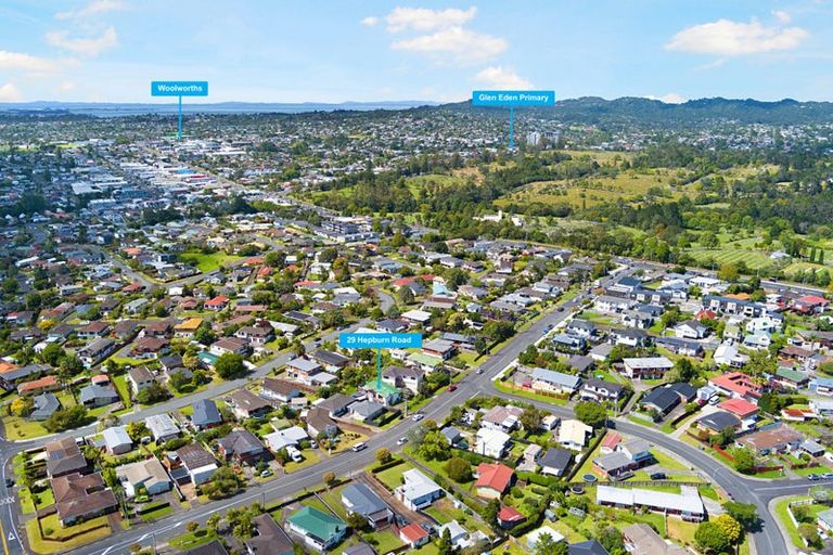 Photo of property in 29 Hepburn Road, Glendene, Auckland, 0602