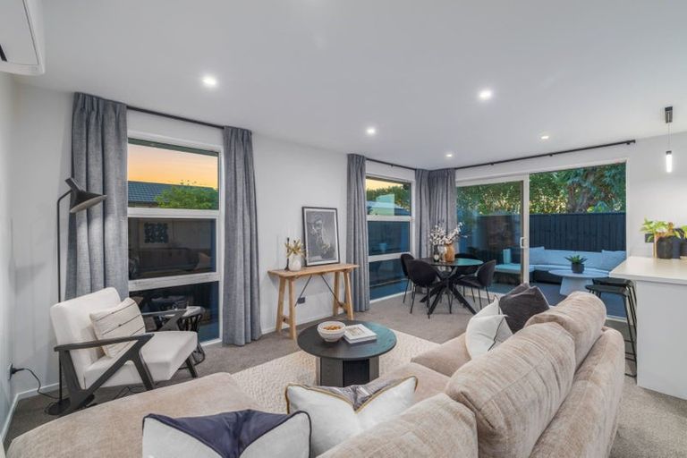 Photo of property in 157 Yaldhurst Road, Sockburn, Christchurch, 8042