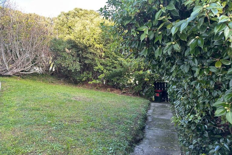 Photo of property in 112 Motuhara Road, Plimmerton, Porirua, 5026