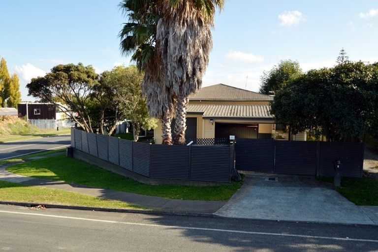 Photo of property in 5 Beatty Avenue, Manurewa, Auckland, 2102