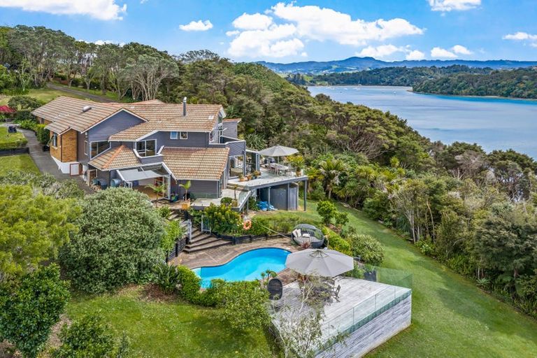 Photo of property in 47 Puriri Place, Sandspit, Warkworth, 0982