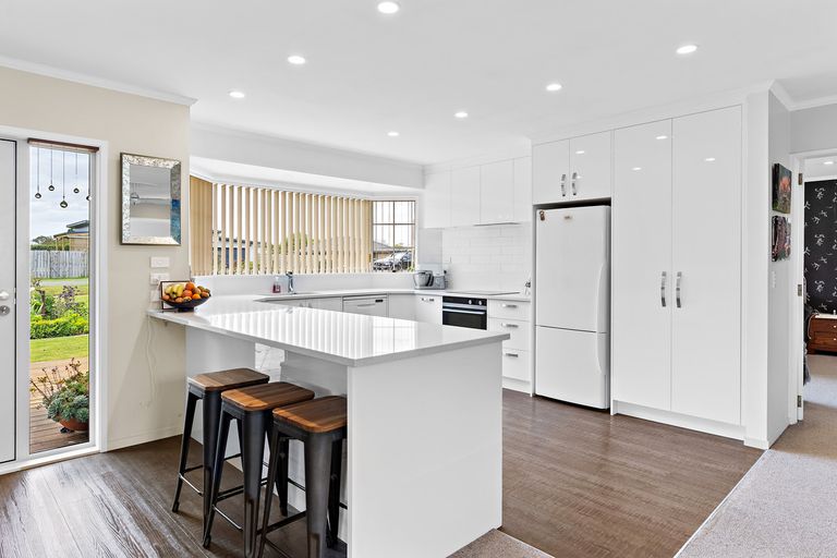 Photo of property in 71 Frederick Street, Carterton, 5713