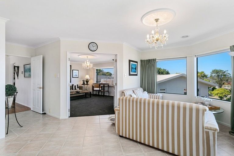 Photo of property in 1/40 Shepherd Road, Waipahihi, Taupo, 3330