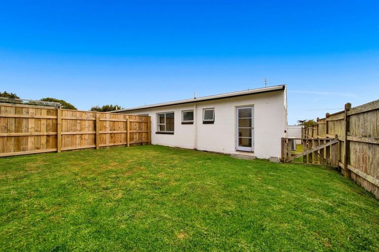 Photo of property in 10a Banks Street, Marfell, New Plymouth, 4310