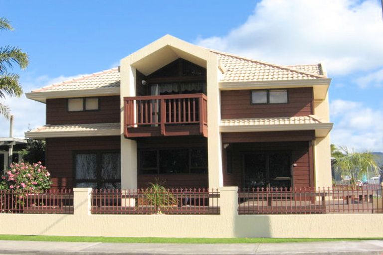 Photo of property in 8 Victoria Street, Whitianga, 3510