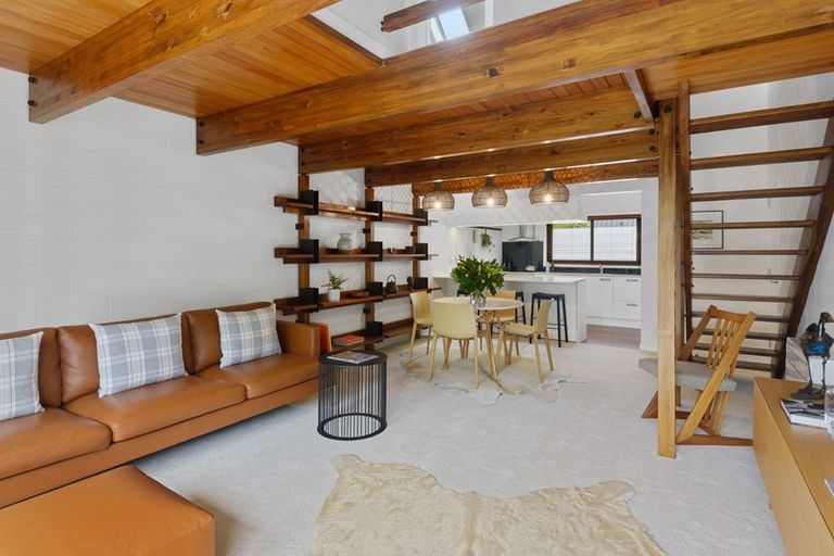 Photo of property in 16 Office Road, Merivale, Christchurch, 8014