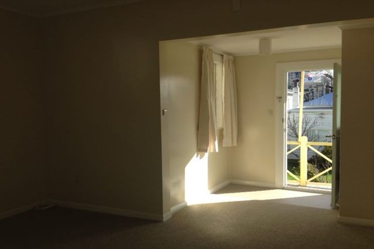 Photo of property in 120 Austin Street, Mount Victoria, Wellington, 6011