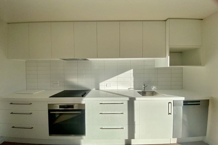 Photo of property in 1/112 Burke Street, Sydenham, Christchurch, 8023