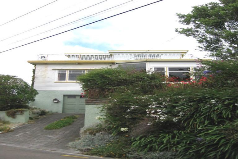 Photo of property in 1 Connaught Terrace, Brooklyn, Wellington, 6021