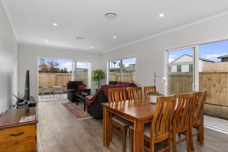 Photo of property in 45c Western Avenue, Omokoroa, 3114