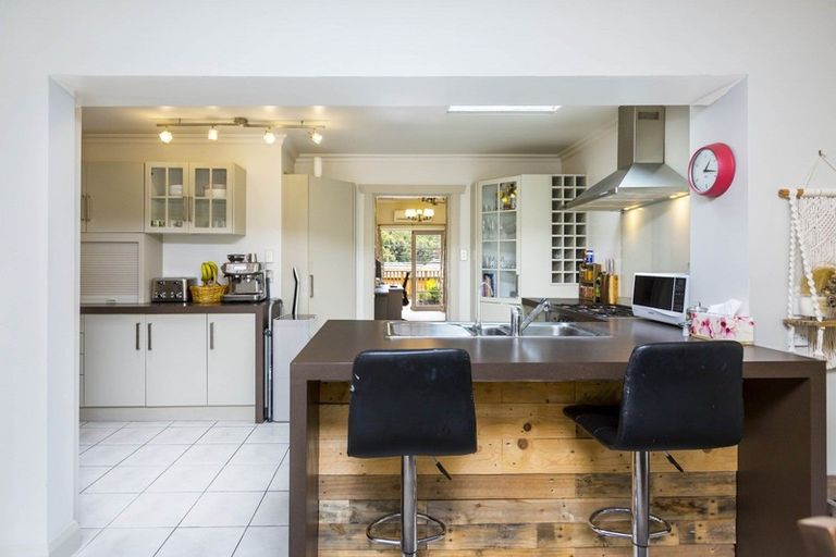 Photo of property in 81 Raukawa Street, Stokes Valley, Lower Hutt, 5019