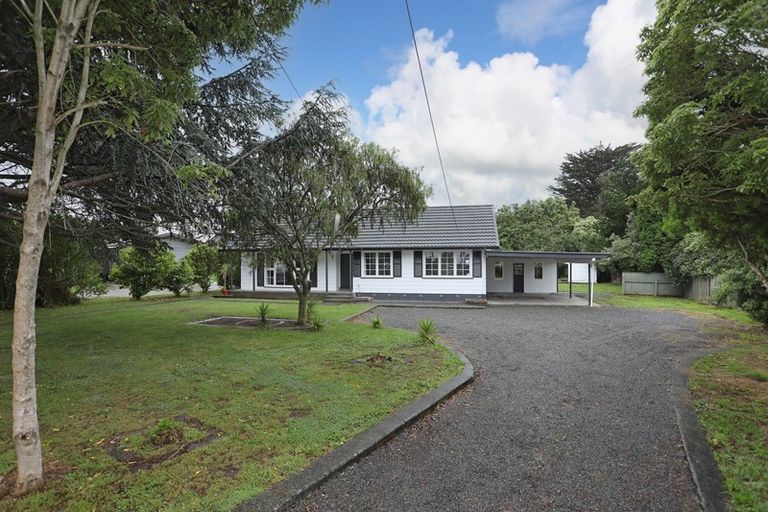 Photo of property in 51 Station Road, Marton, 4710