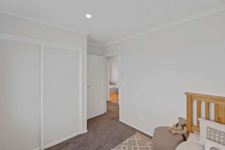 Photo of property in 16 Luxembourg Crescent, Halswell, Christchurch, 8025