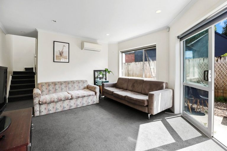 Photo of property in 2/19 Abbotsford Street, Whitiora, Hamilton, 3200