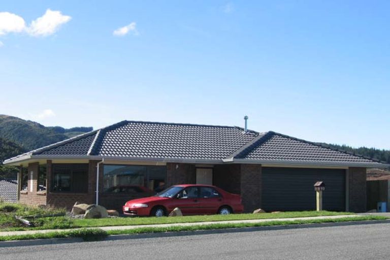 Photo of property in 93 Kirton Drive, Riverstone Terraces, Upper Hutt, 5018