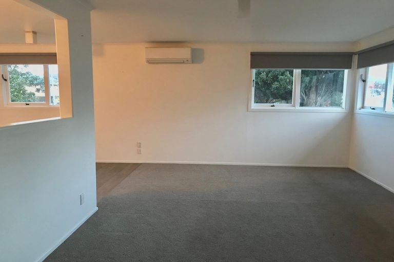 Photo of property in 1/1 Barrie Avenue, Papatoetoe, Auckland, 2025