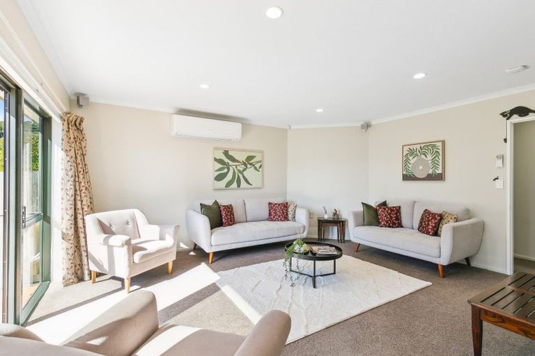 Photo of property in Redwood Village, 29/42 Main Road, Tawa, Wellington, 5028