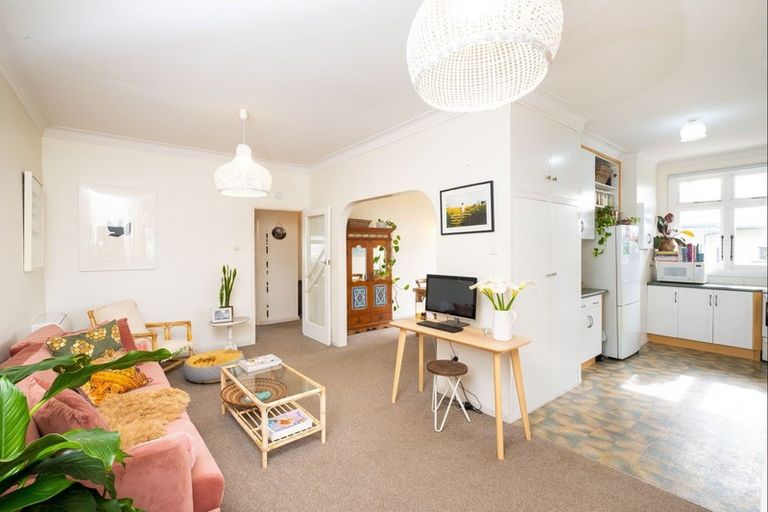 Photo of property in 23b Chambers Street, Havelock North, 4130