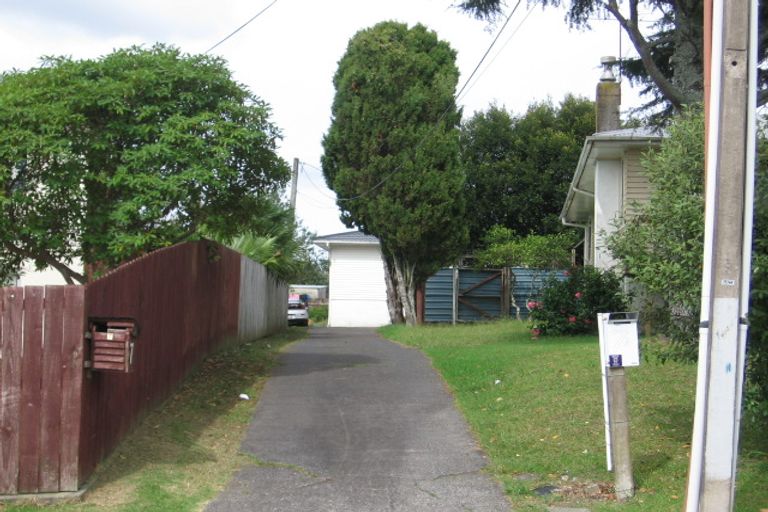 Photo of property in 1/7 Statesman Street, Henderson, Auckland, 0612