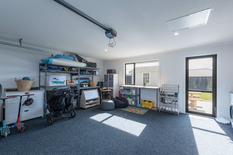 Photo of property in 4 Les Wakefield Road, Mapua, 7005