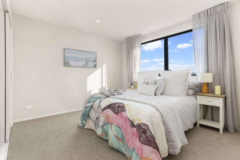 Photo of property in 53b Red Beach Road, Red Beach, 0932