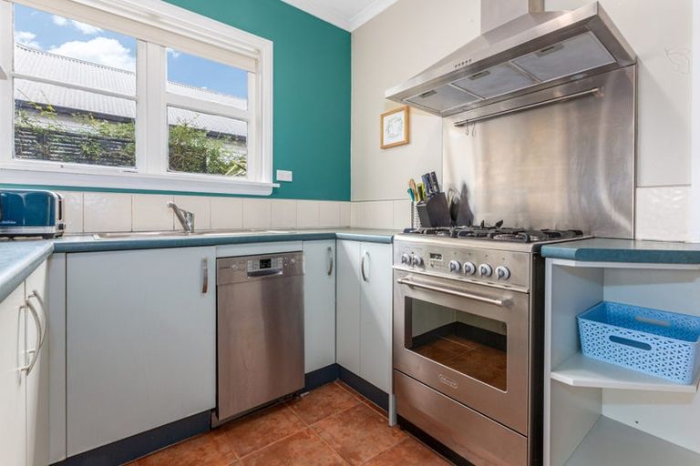 Photo of property in 36 Brasell Street, Fairfield, Lower Hutt, 5011