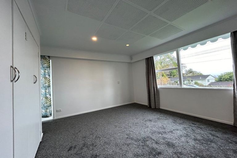 Photo of property in 5 Lynn Road, Bayview, Auckland, 0629